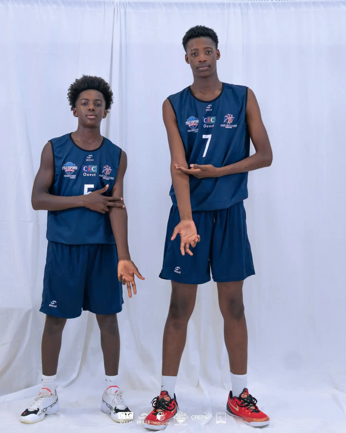 Lucas (n°5) et Isaac (n°7), anciens du NEC, en maillot du Pôle Espoir